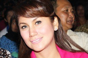 Marini Zumarnis Marini Zumarnis